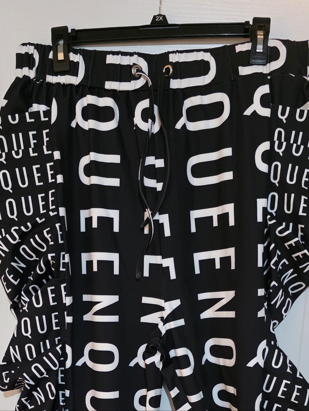 Sassy Jones Queen Joggers - Picture 2 of 3